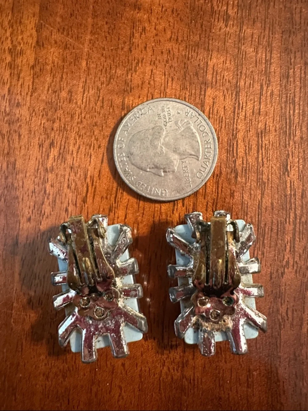 Vintage Mid Century Moon Confetti Lucite Silver Tone Rectangle Clip-On‎ Earrings